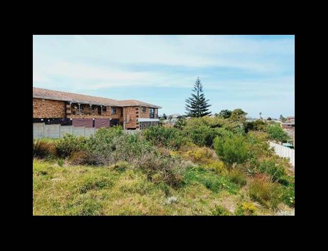 LAND FOR SALE IN DANA BAY